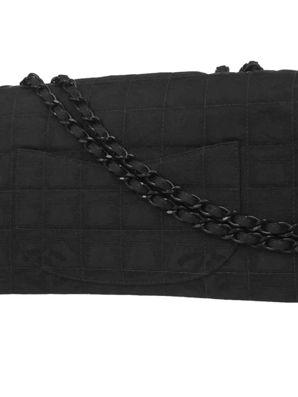 CHANEL outside 	a+